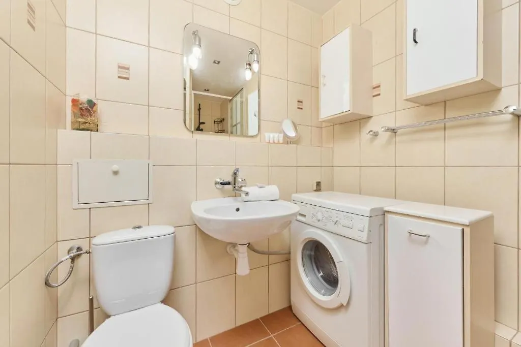 Apartment Klobucka Warsaw